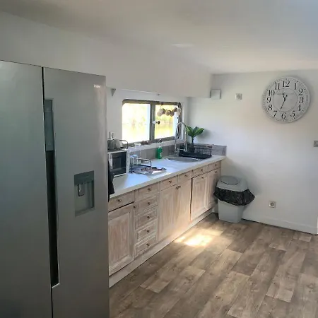 Chambres Dans Peniche Un Air De Vacances Toulouse Exterior photo